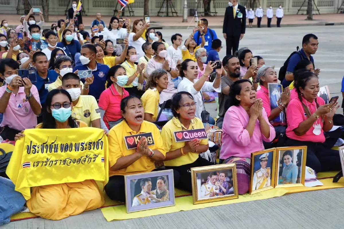 ในหลวง พระราชินี ทรงวางพวงมาลา เนื่องในวันปิยมหาราช พุทธศักราช2566