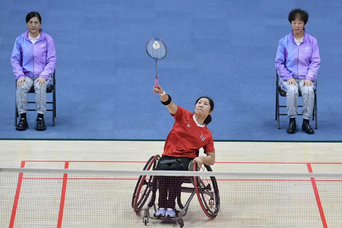 สุจิรัตน์ ปุกคำ นักแบดมินตันพาราไทยแพ้ญี่ปุ่นรอบชิงฯได้เหรียญเงิน