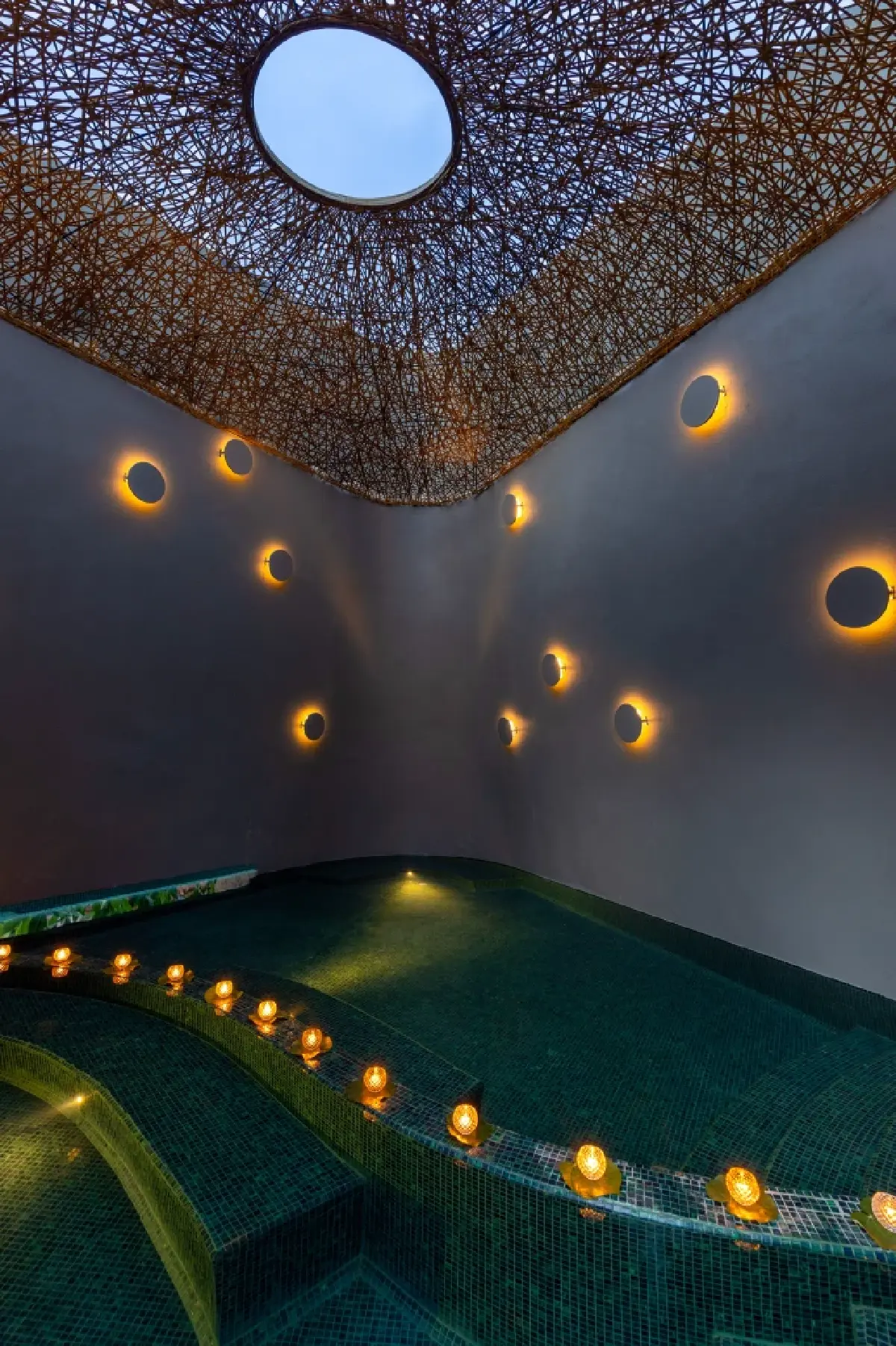 โรงแรม วารานา กระบี่ "Wellcation" ที่พักกลางวิวภูเขาและทะเลอันดามัน