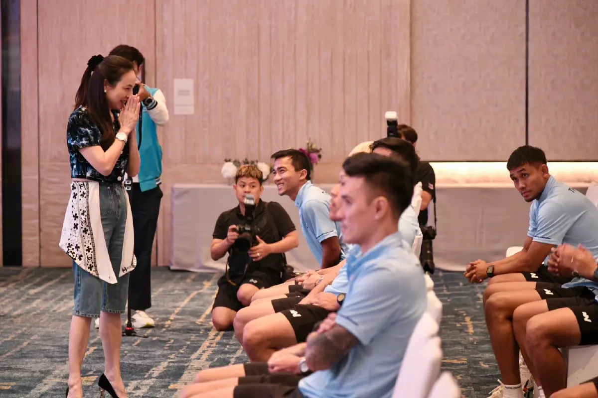 มาแนวใหม่ ! ทีมชาติไทยตั้ง เจ-อุ้ม กัปตันทีมคนละนัด คัดเลือกฟุตบอลโลก