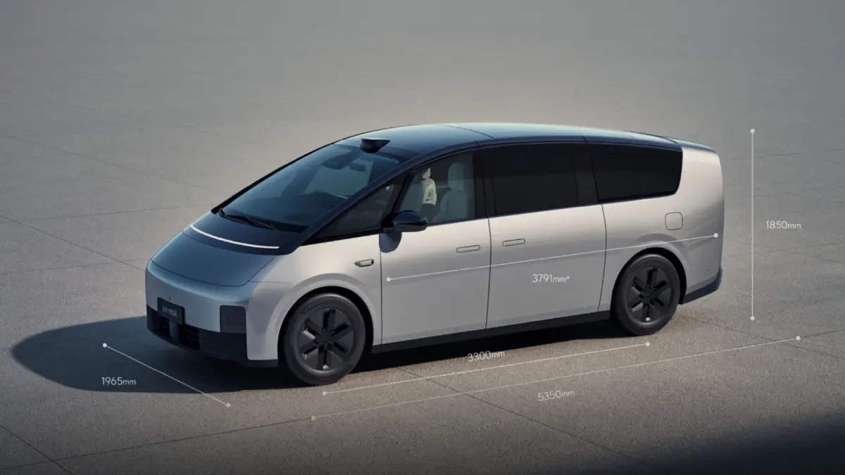 Li Auto เตรียมส่งมอบรถ MPV ไฟฟ้า 100% ไตรมาสแรก 2024
