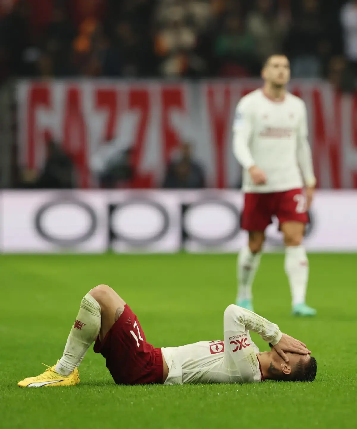 ผลเสมอกับกาลาตาซารายทำแมนยูโอกาสตกรอบสูง