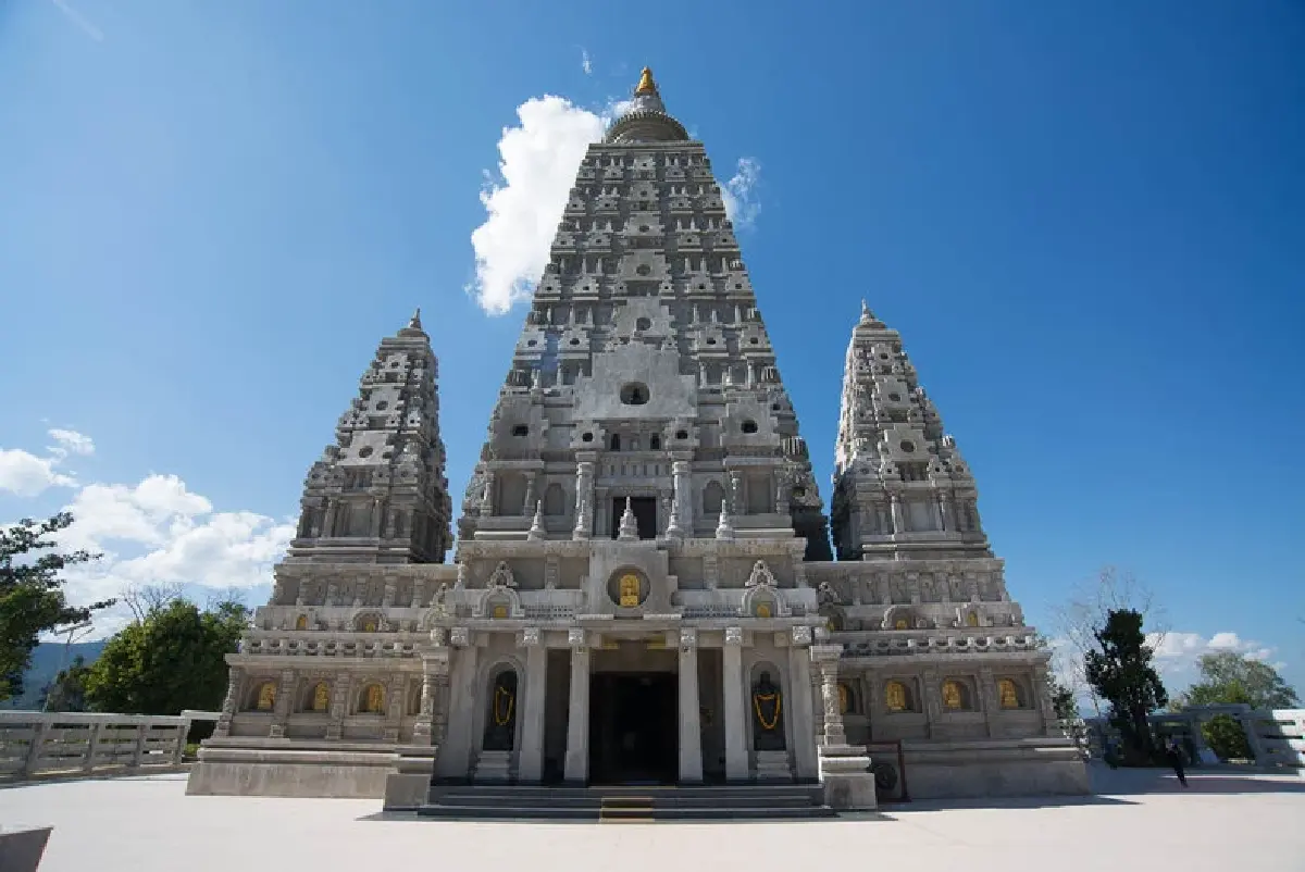 พระมหาเจดีย์พุทธคยาจำลอง