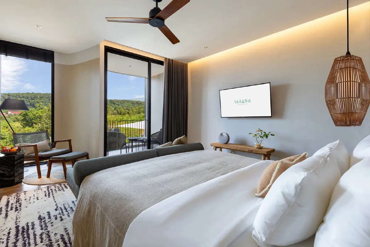 โรงแรม วารานา กระบี่ "Wellcation" ที่พักกลางวิวภูเขาและทะเลอันดามัน