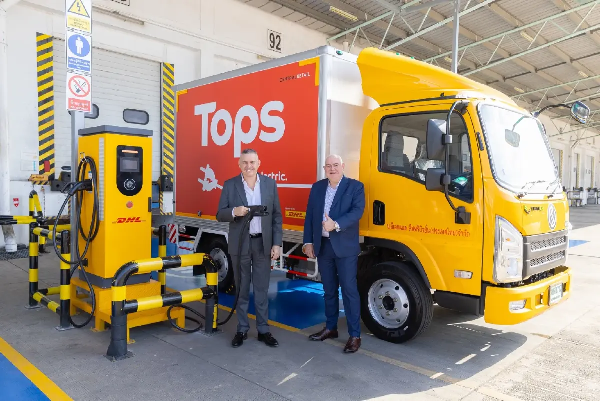 Tops ผนึกกำลัง DHL เปิดตัวรถขนส่งไฟฟ้าพลังงานสะอาด