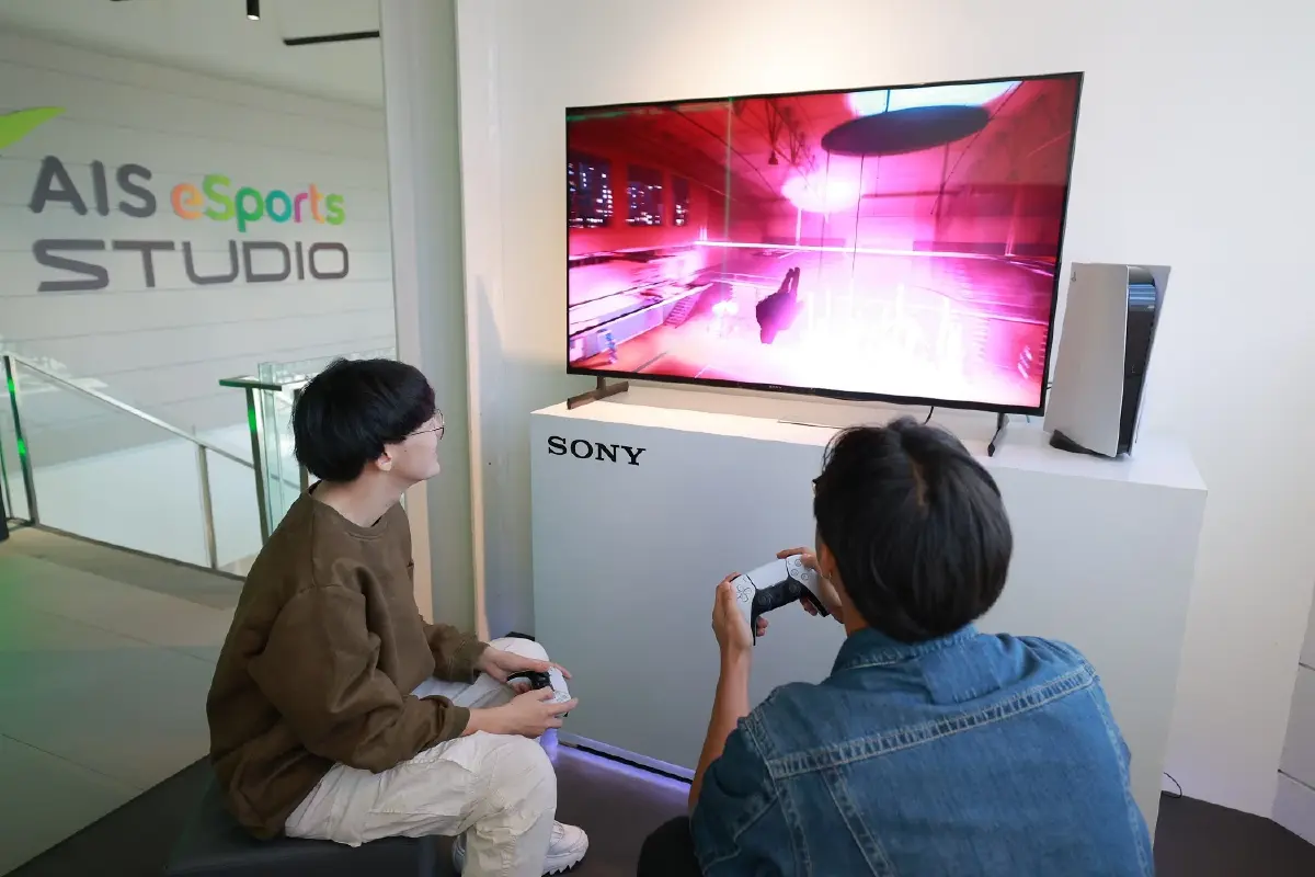 AIS เติมเต็มซอฟต์พาวเวอร์ เปิด สตูดิโออีสปอร์ต ความเร็ว 5000 Mbps ใจกลางสยาม
