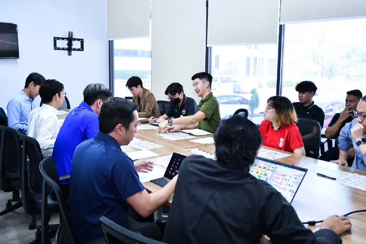 "อิชิอิ" เริ่มงานอย่างเป็นทางการหลังเซ็นสัญญากับสมาคมกีฬาฟุตบอล