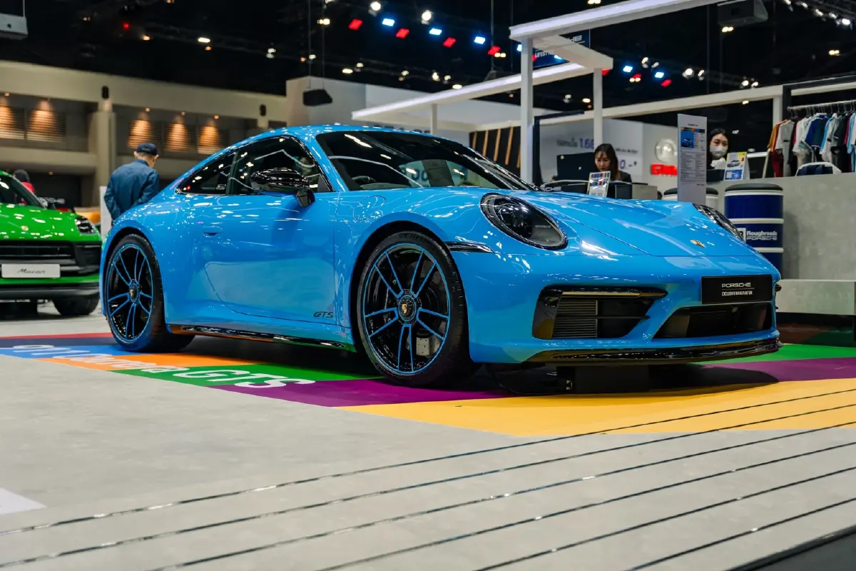 '911 Carrera GTS - 30Years Porsche Thailand Edition' กับสี 'RivieraBlue'  911 Carrera GTS ฉลอง 30 ปี ปอร์เช่ ไทยแลนด์ รถลิมิเต็ดอิดิชั่นที่ผลิตเพียง 30 คันในโลก 