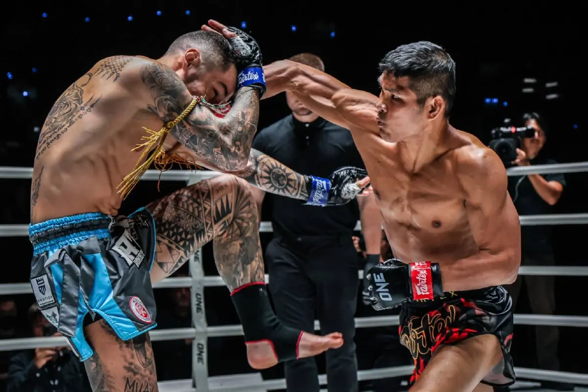 ผลมวย ONE ลุมพินี คู่เอกมีน็อกยก 1 โซเนอร์ ดับฝัน โอท็อป ซัดหลับกลางอากาศยกแรก