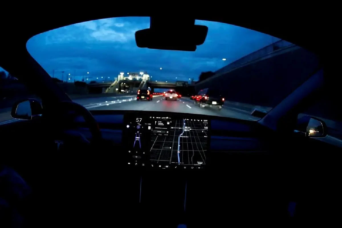 Tesla เรียกคืนรถเกือบทุกคันในสหรัฐฯ เหตุขาดซอฟแวร์ป้องกันระบบ Autopilot