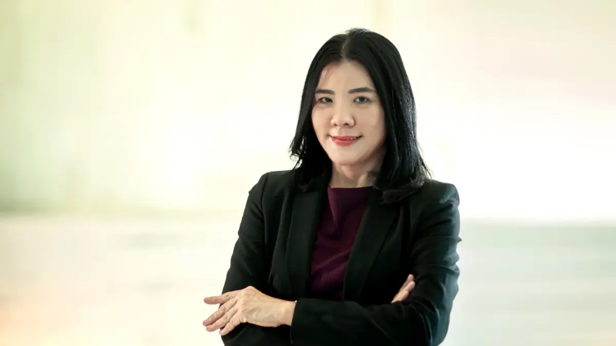 คุณวรรณา นพอาภรณ์ 