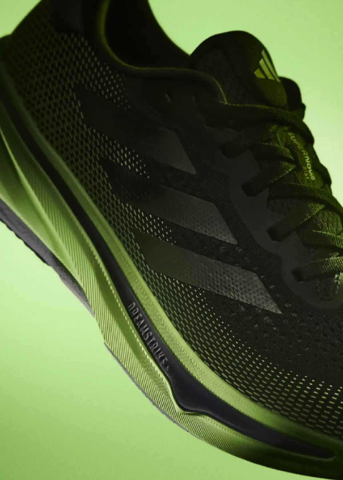 รู้จัก Adidas SUPERNOVA รองเท้าวิ่งรุ่นใหม่ใส่สบายจากเทคโนโลยีตัวท็อป