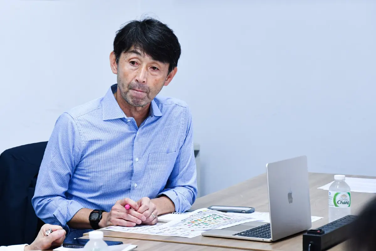 "อิชิอิ" เริ่มงานอย่างเป็นทางการหลังเซ็นสัญญากับสมาคมกีฬาฟุตบอล