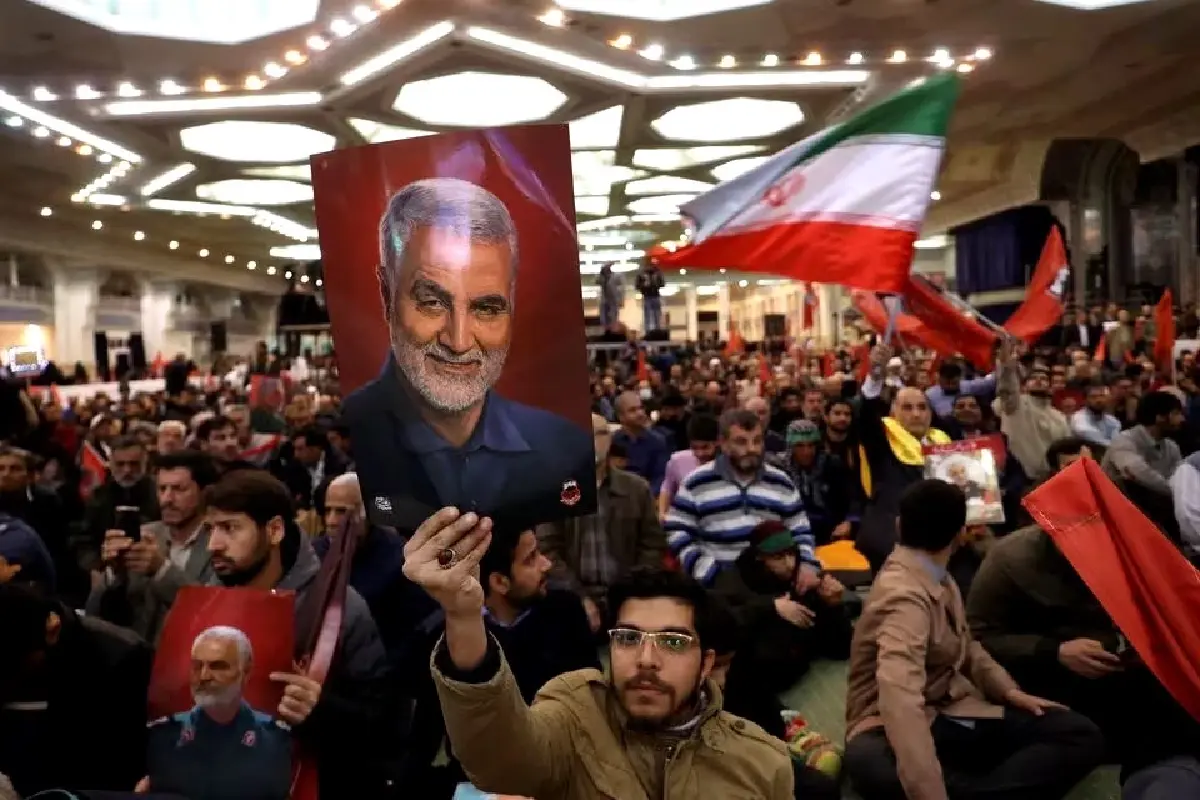 เหตุระเบิดในพิธีระลึกอดีตผู้นำทหารอิหร่าน เสียชีวิตเกือบ 100 ศพ