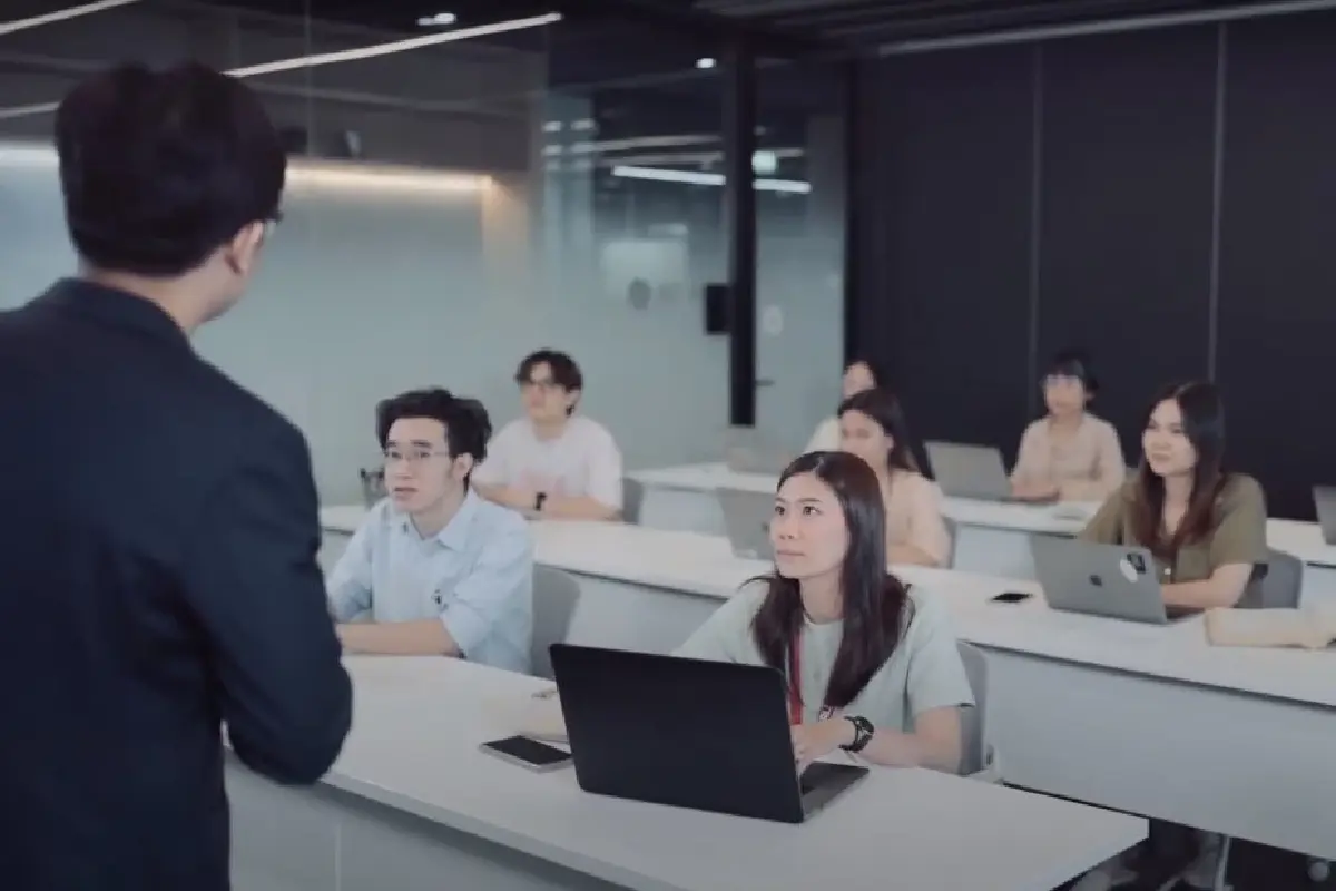 เทรนด์ใหม่! แพลตฟอร์มการเรียนนอกห้องเพื่อคนทุกวัย คนไทยสนใจกว่าครึ่งล้าน