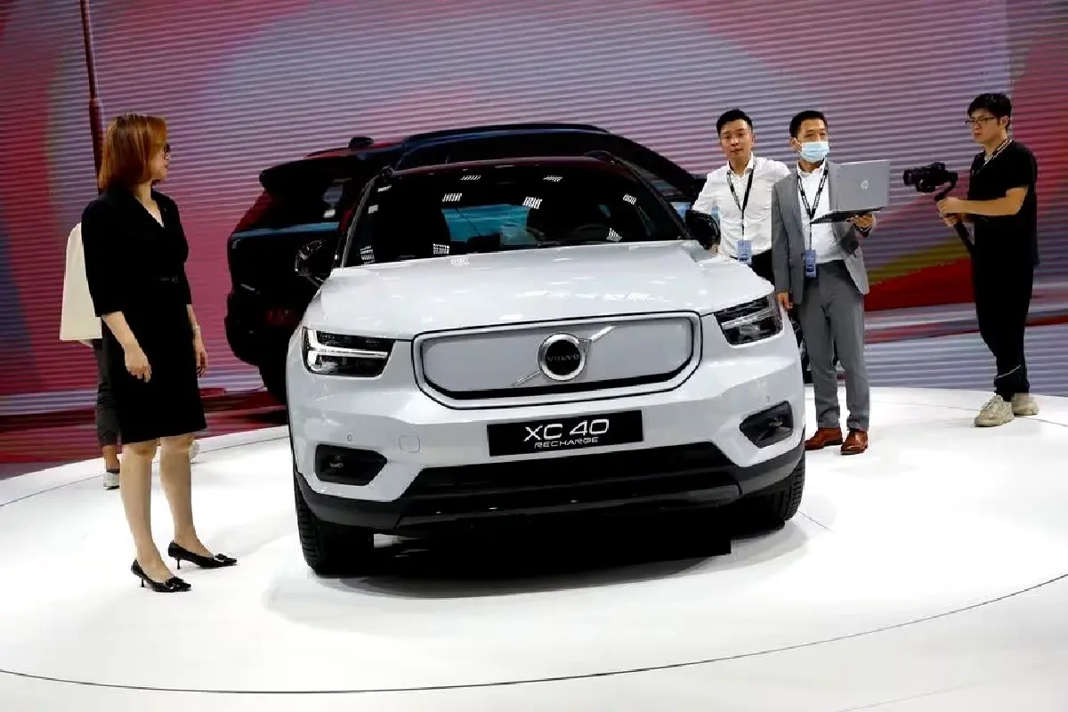 Volvo Cars สร้างสถิติยอดขายประจำปี แต่ราคาหุ้นยังคงลดลง