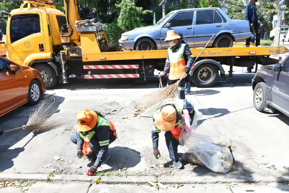 ย้ายซากรถจอดทิ้งร้างกลางกรุง สถิติ 5 ปี จอดทิ้ง 1,399 คัน