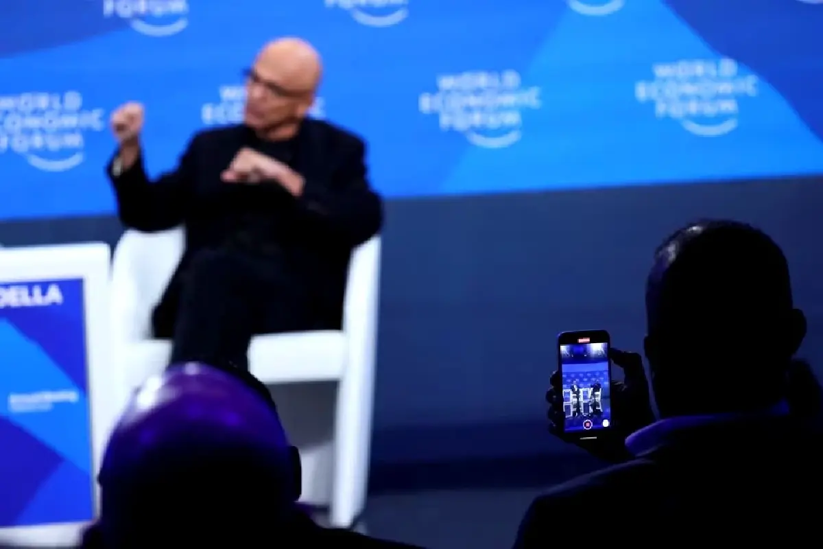 AI ฮือฮาในงานประชุม World Economic Forum แต่ปัญหาคือมันจะทำรายได้อย่างไร