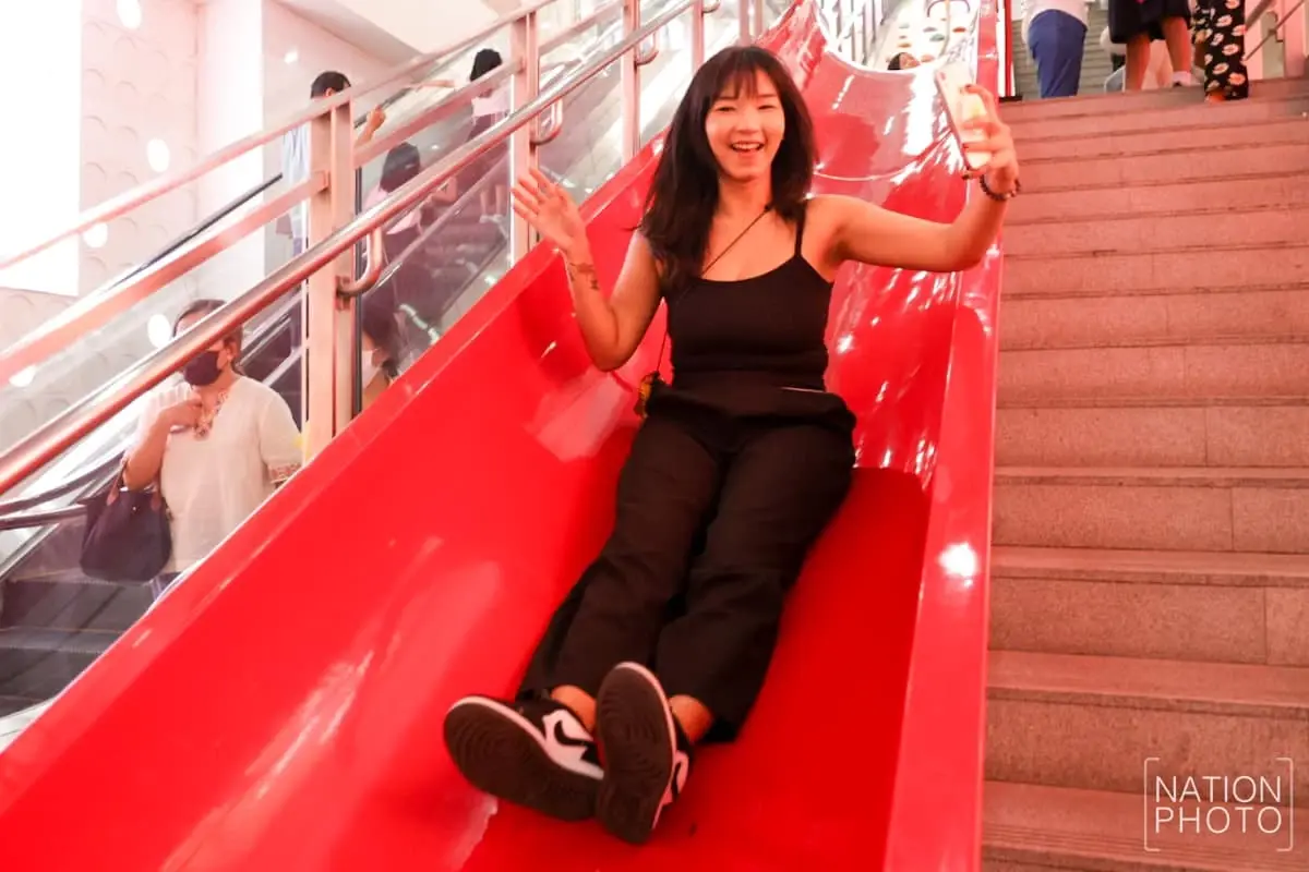 ปลดปล่อยอารมณ์​ ทบทวนจิตใจ กับเครื่องเล่นผู้ใหญ่ ที่ สามย่านมิตรทาวน์