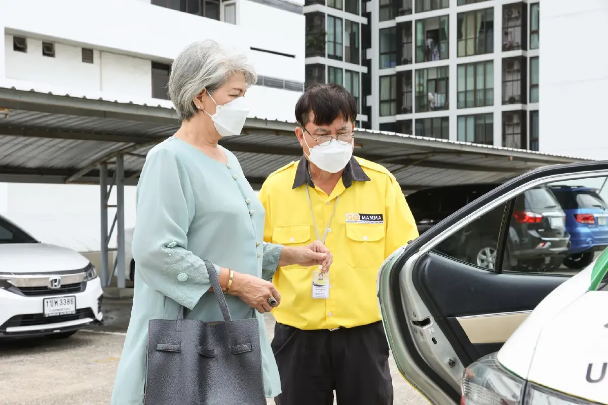 “Go MAMMA” บริการแท็กซี่รับ-ส่งผู้สูงวัย เรียกคืนรอยยิ้มวัยเก๋า ให้ใช้ชีวิตนอกบ้านได้อีกครั้ง