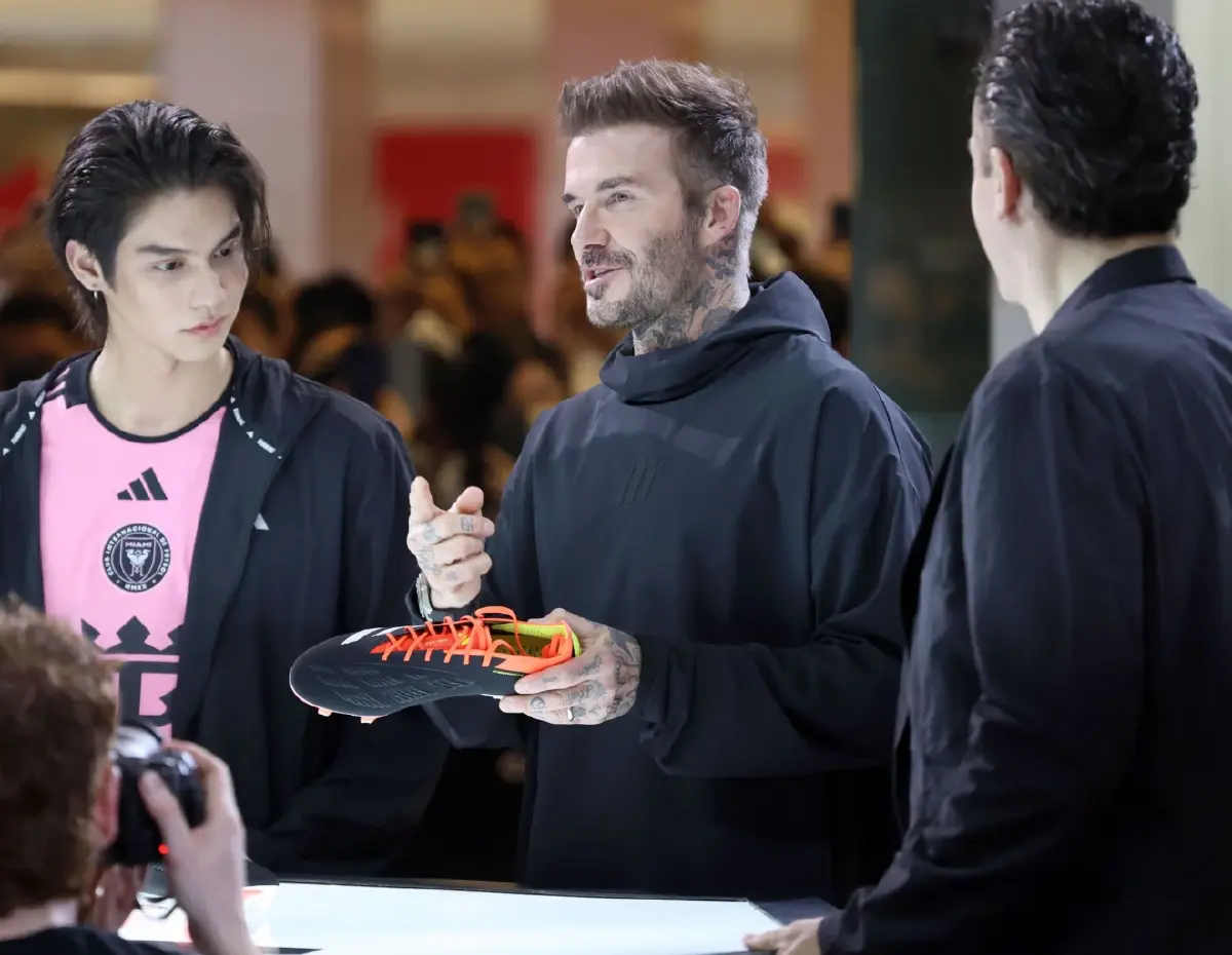 กรี๊ดห้างแตก "เบ็คแฮม" มาไทยร่วมงาน THE LEGEND OF PREDATOR (อัลบั้มภาพ)