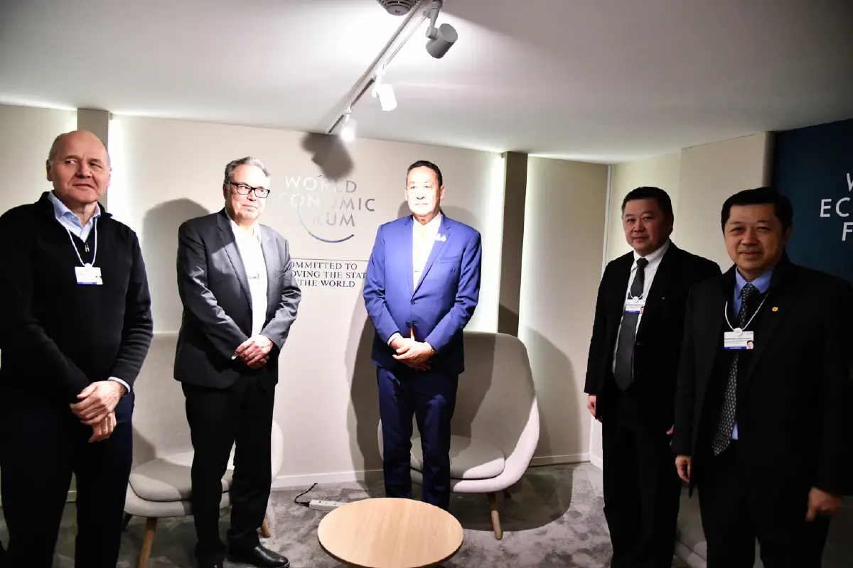 นายเศรษฐา ทวีสิน นายกรัฐมนตรีและรัฐมนตรีว่าการกระทรวงการคลัง พบปะกับนาย Jens Petter Olsen ผู้บริหารบริษัท Telenor 