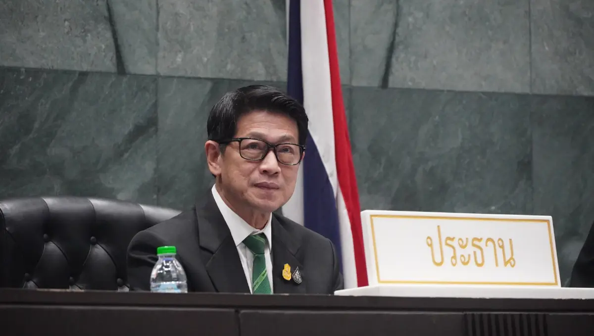 รองผู้ว่าฯกทม. ยันโครงการเช่ารถขยะไฟฟ้า 3.9 พันล้านโปร่งใส ตรวจสอบได้