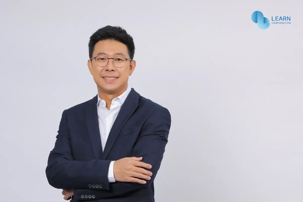 นายสาธร อุพันวัน ประธานเจ้าหน้าที่บริหาร บริษัท เลิร์น คอร์ปอเรชั่น จำกัด (มหาชน)