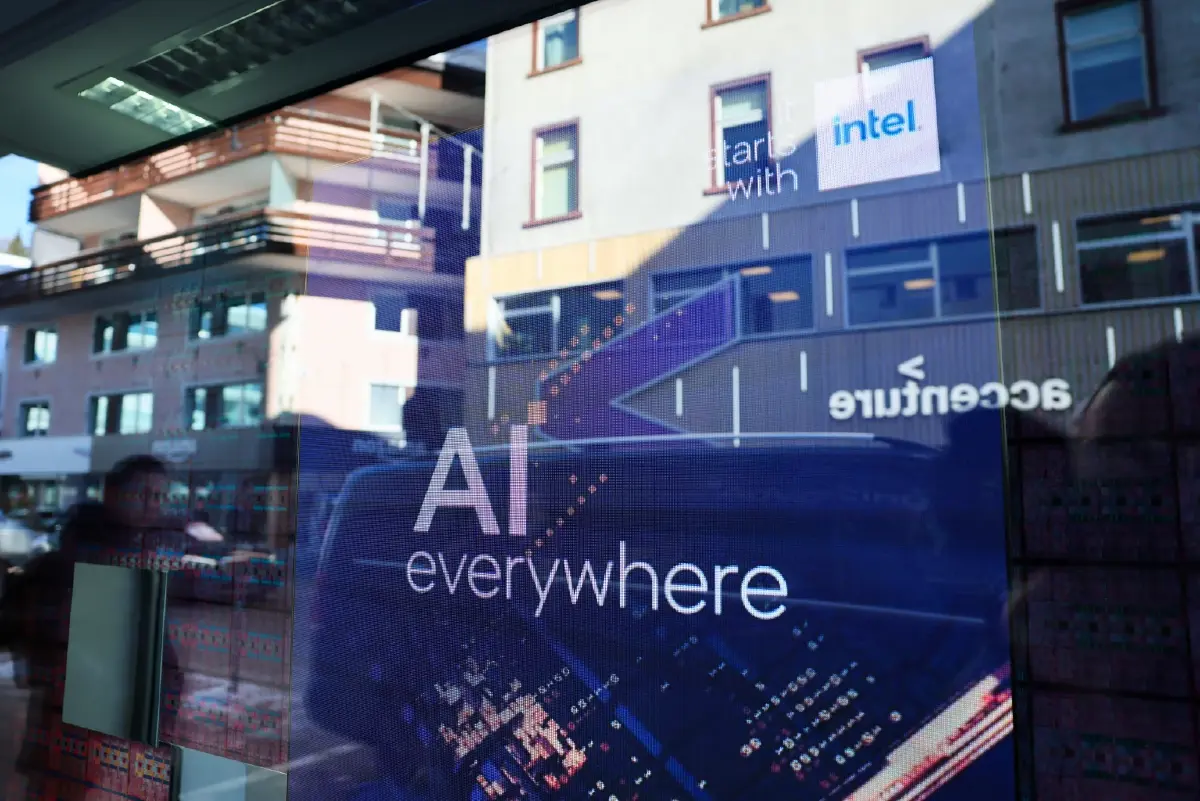การเลิกจ้างในกลุ่มบริษัท Tech ยังเพิ่ม แต่ตำแหน่งงานด้าน AI ยังเปิดกว้าง