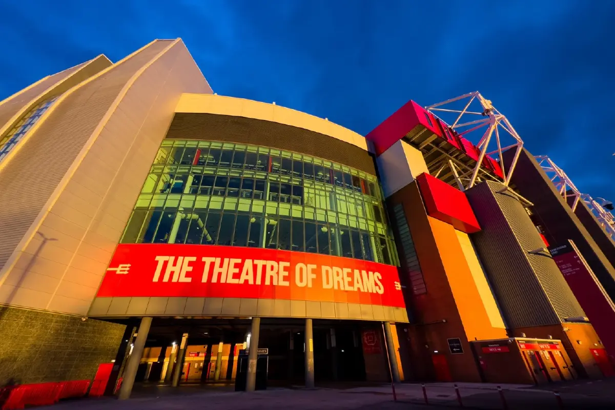 เซอร์จิม มีแผนจะปรับปรุงสนามใหม่ตามข้อตกลงในการซื้อหุ้น