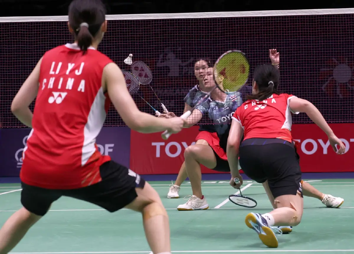 กองเชียร์ไทยสะใจ ! "อันนา-มูนา" ตบสาวจีน แชมป์แบดมินตันไทยแลนด์ มาสเตอร์ส