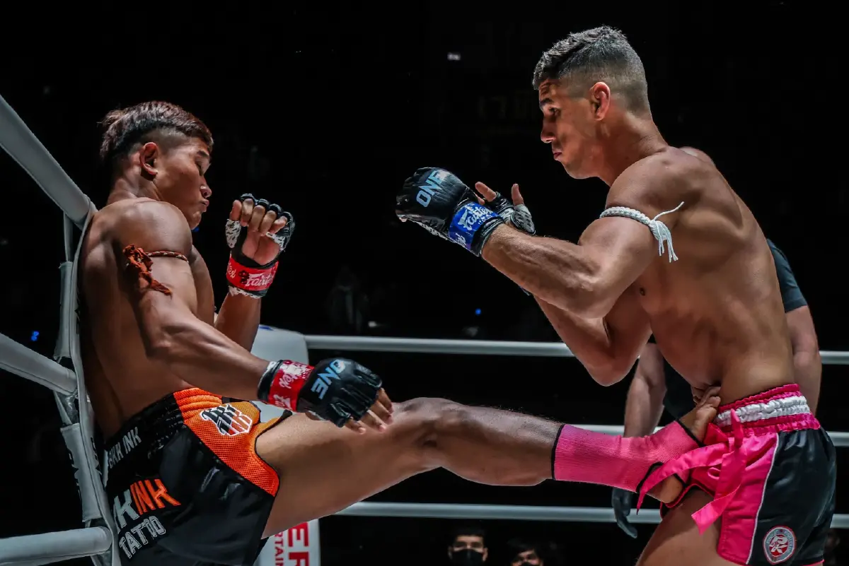 ผลมวย ONE ลุมพินี 52 “กุหลาบดำ” อัด “จูลิโอ” ยืดไร้พ่ายต่างชาติ