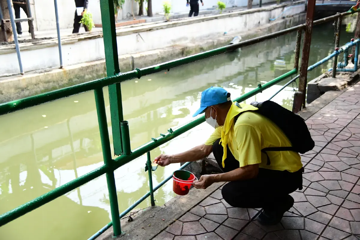 พญ.วันทนีย์ ปลัดกรุงเทพมหานคร นำจิตอาสา “เราทำความ ดี ด้วยหัวใจ”
