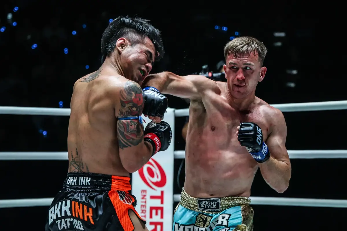 ผลมวย ONE ลุมพินี 55 “เคียมรัน” สยบซ่า “อวตาร” ยืดไร้พ่าย 20 ไฟต์รวด