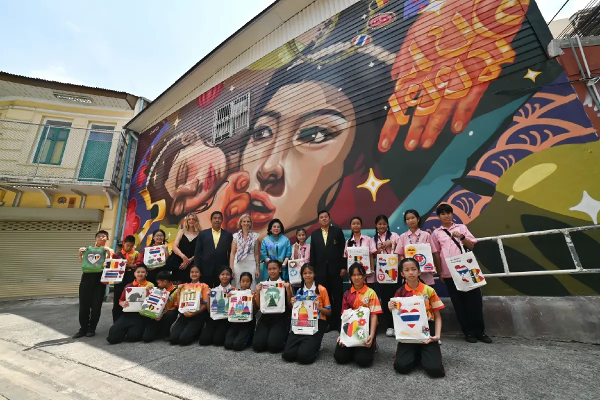 เปลี่ยนถนนเป็นห้องแสดงศิลปะกลางแจ้ง ฉลองสัมพันธ์ 155 ปี ไทย-เบลเยียม