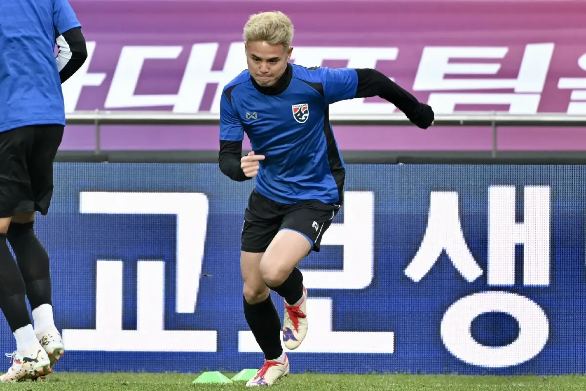 ธีราทร บุญมาทัน กัปตันทีมชาติไทย