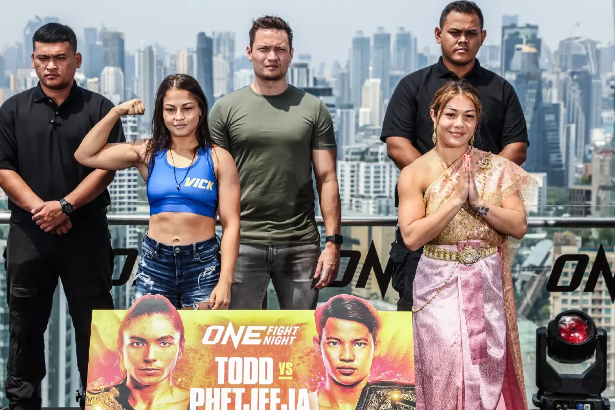 LIVE ! ถ่ายทอดสด มวยศึก  ONE Fight Night 20 มวยดังมวยหญิง ชิงแชมป์โลก