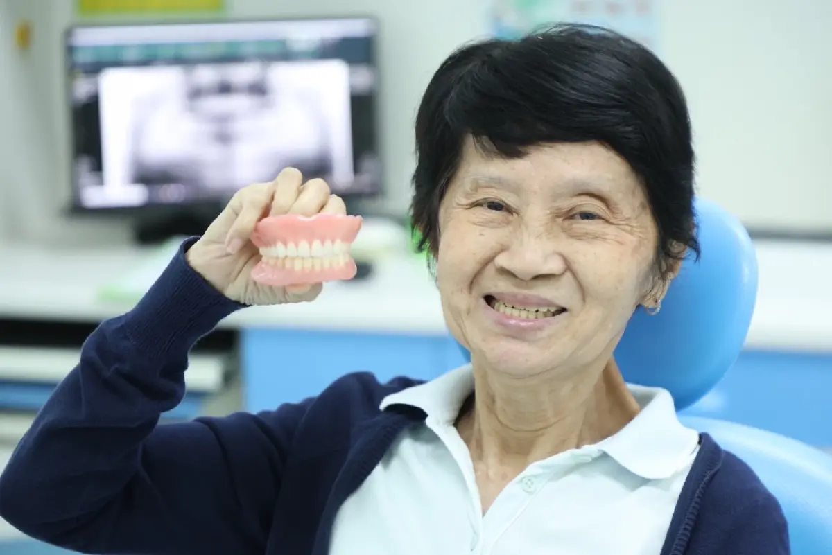 สูงวัยไทยเกินครึ่ง! มีปัญหาสูญเสียฟัน กระทบสุขภาพทั้งกายและใจ