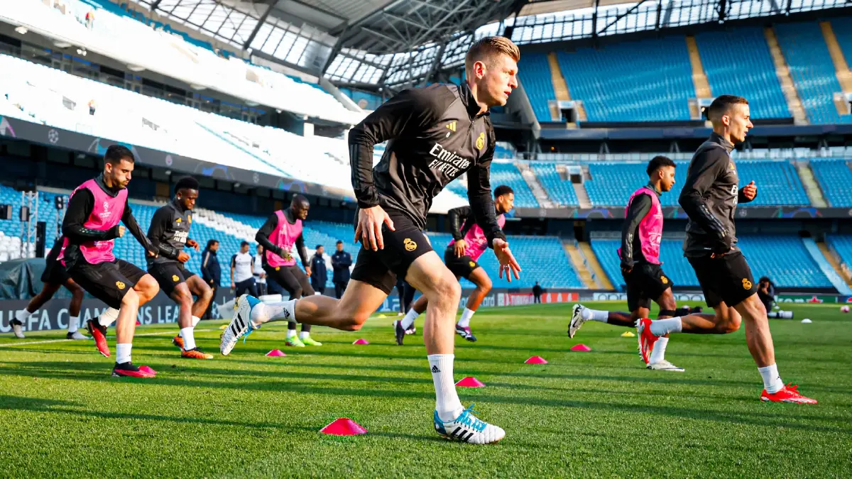 ผู้เล่นเรอัล มาดริด ซ้อมเข้มเต็มที่