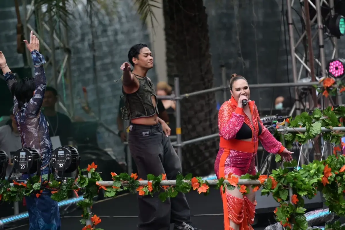 “บางกอกไพรด์พาเหรด” มหาปรากฏการณ์พาเหรดชาวสีรุ้งเต็มพื้นที่ย่านสยาม