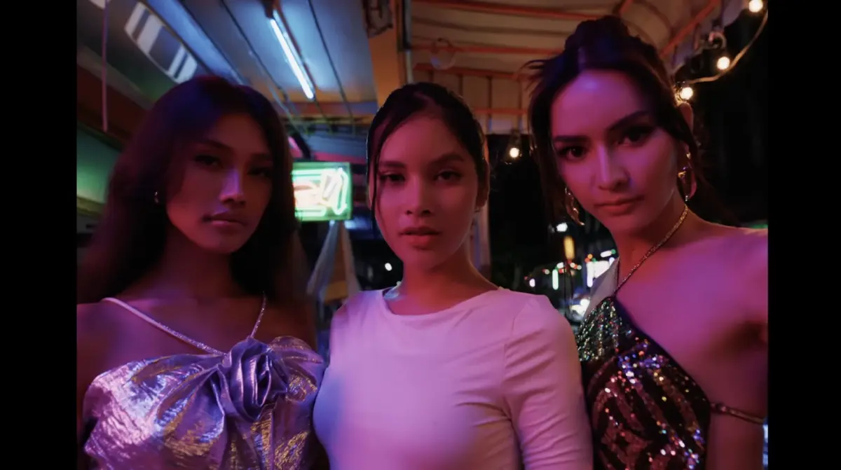ลิซ่า 'Rockstar' ทะลุภาพไอดอล สู่ศิลปินระดับโลกที่ภูมิใจความเป็น 'เอเชีย'
