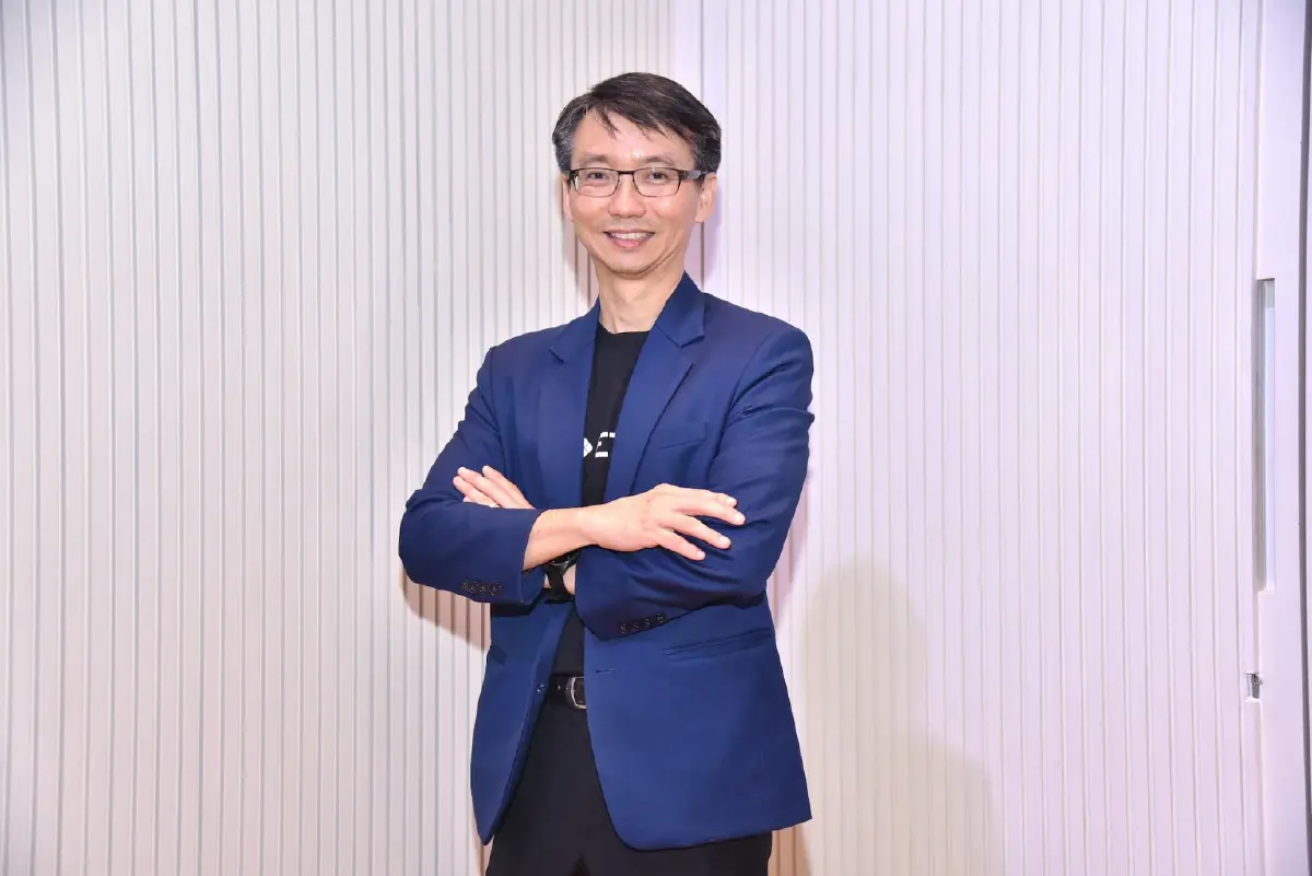 นายชัยชนะ มิตรพันธ์ ผู้อำนวยการ ETDA