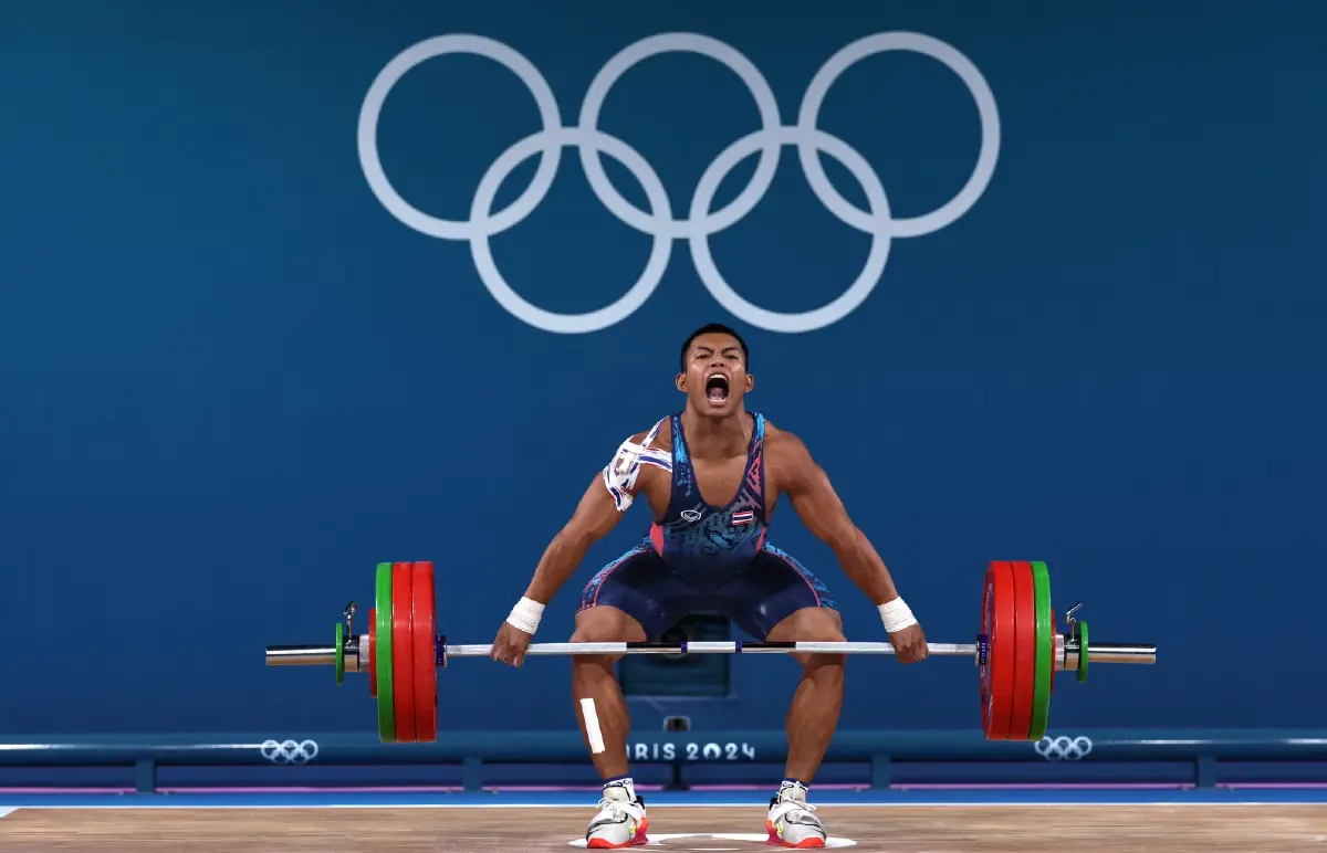 ยกน้ำหนักไทย "คว้าเหรียญเงิน" โอลิมปิก 2024 "วีรพล วิชุมา"