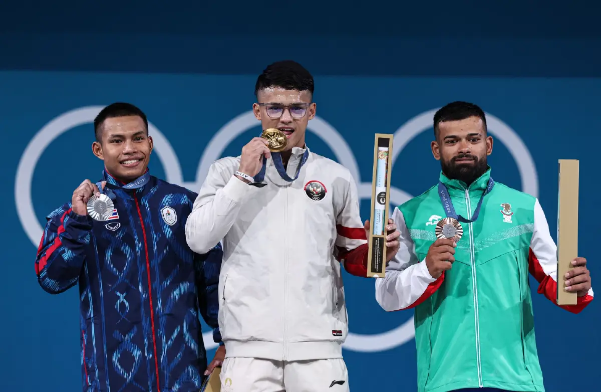 ยกน้ำหนักไทย "คว้าเหรียญเงิน" โอลิมปิก 2024 "วีรพล วิชุมา"