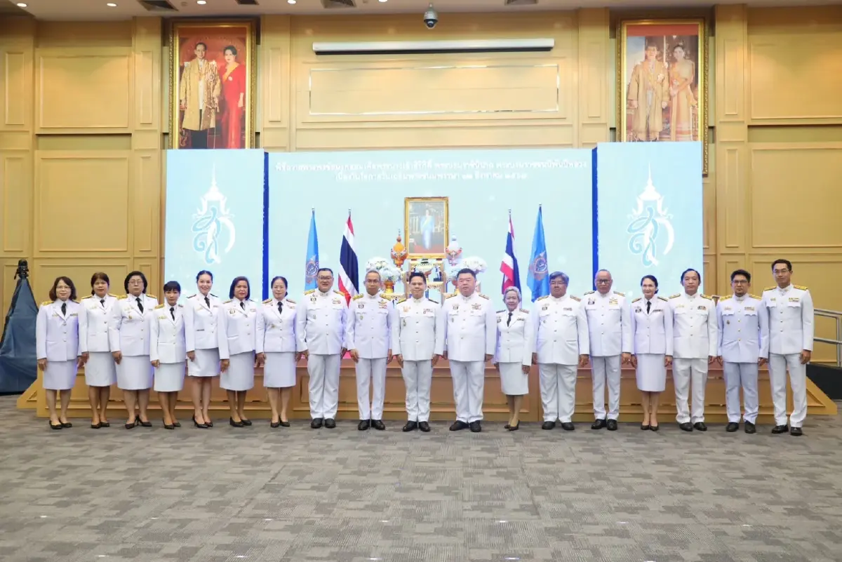 “วราวุธ” นำ ขรก.พม. กล่าวคำถวายพระพรชัยมงคล สมเด็จพระนางเจ้าสิริกิติ์
