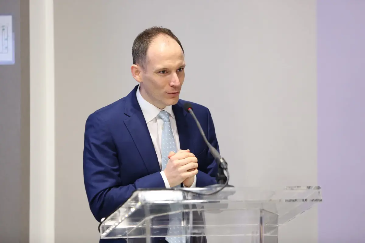 คุณเอนริโก้ คานัล บรูแลนด์