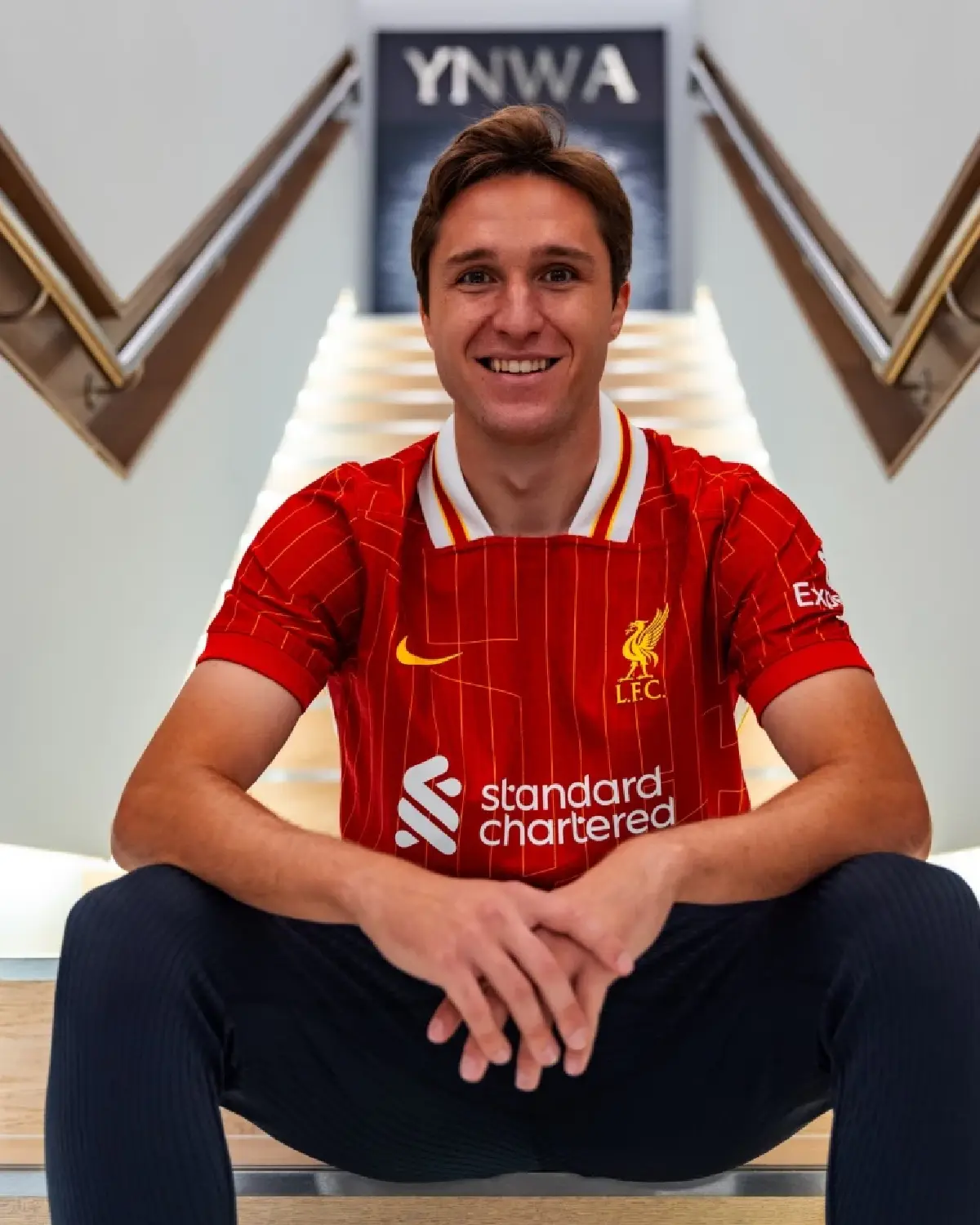 เฟเดอริโก้ เคียซ่า ลูกชายของอดีตดาวดังอย่างเอ็นริโก้ เคียซ่า ย้ายมาร่วมทีมลิเวอร์พูลด้วยค่าตัวถูกเหมือนได้เปล่า