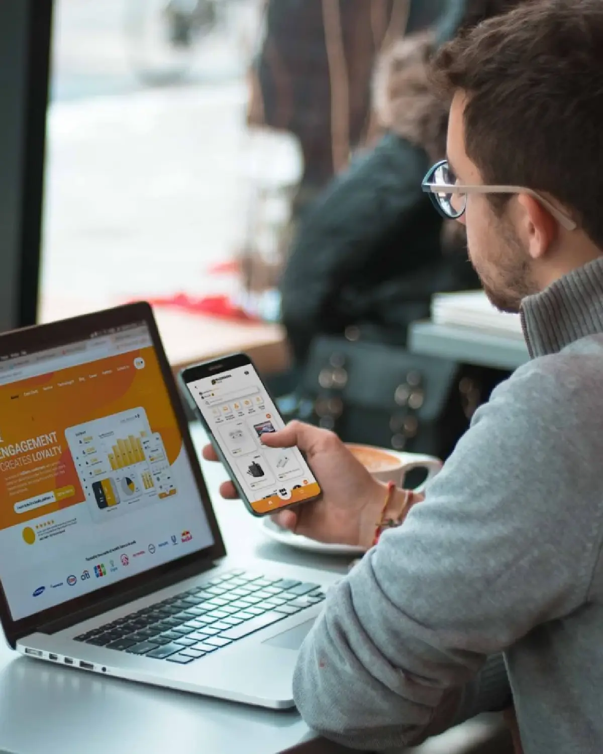 จับกระแส แนวโน้มและเทคโนโลยี AI กับ CRM ที่น่าจับตามองในปี 2024