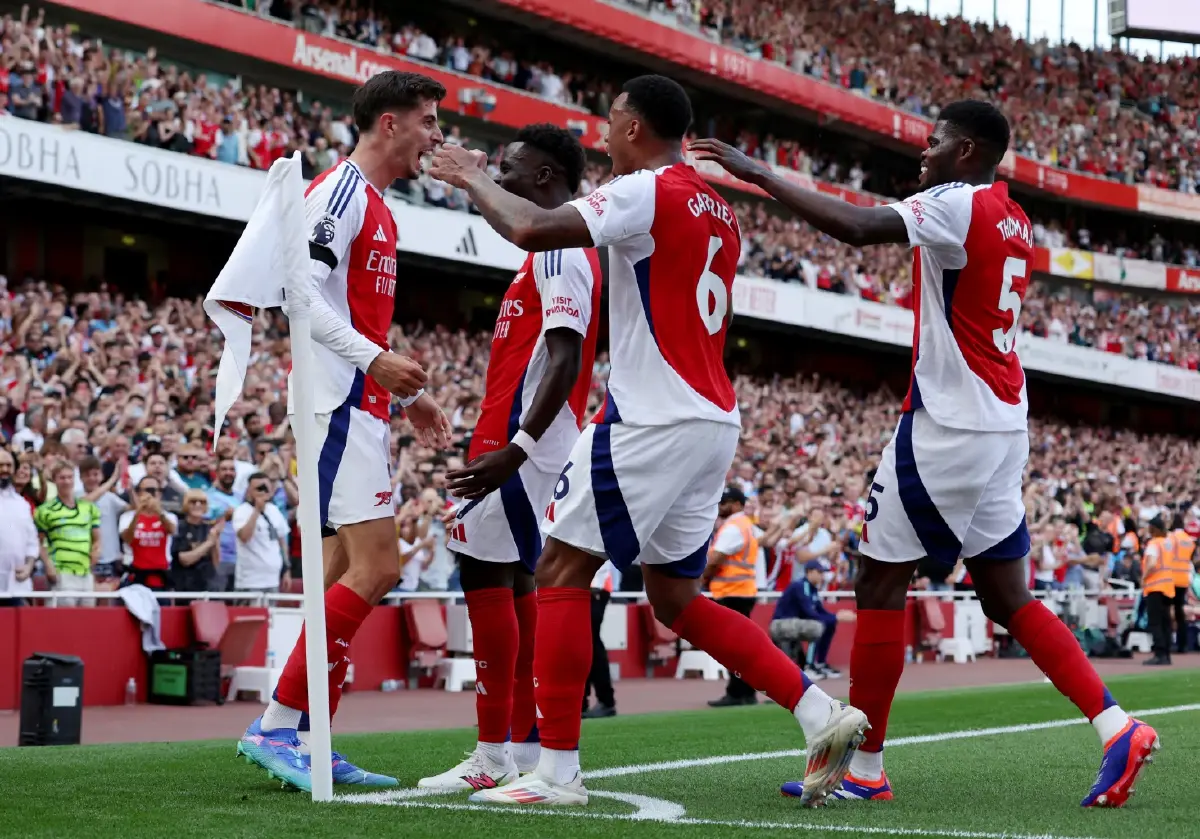 อาร์เซนอล ชนะ วูล์ฟ สบายๆ 2-0