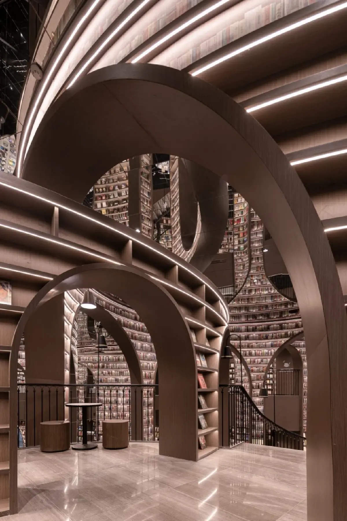  ภาพ: Feng Shao